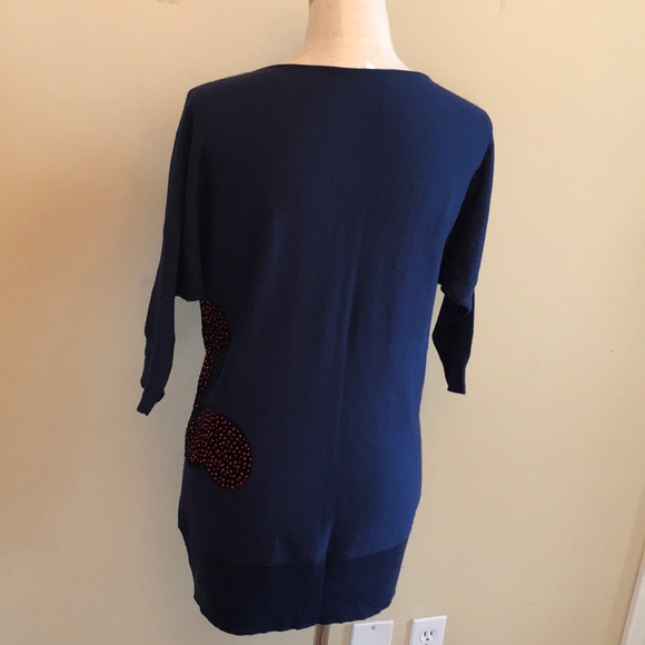 Sweater - Picture 2 of 5